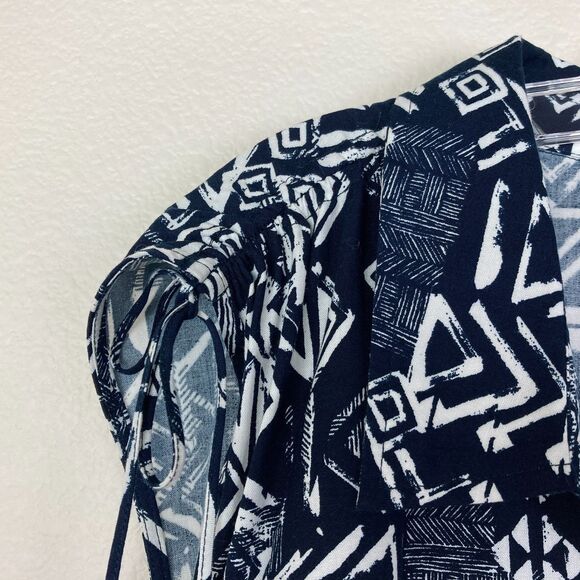 Erika NWT Womens Button Front Shirt Size 3X Blue White Geometric Shoulder Detail - Picture 3 of 10